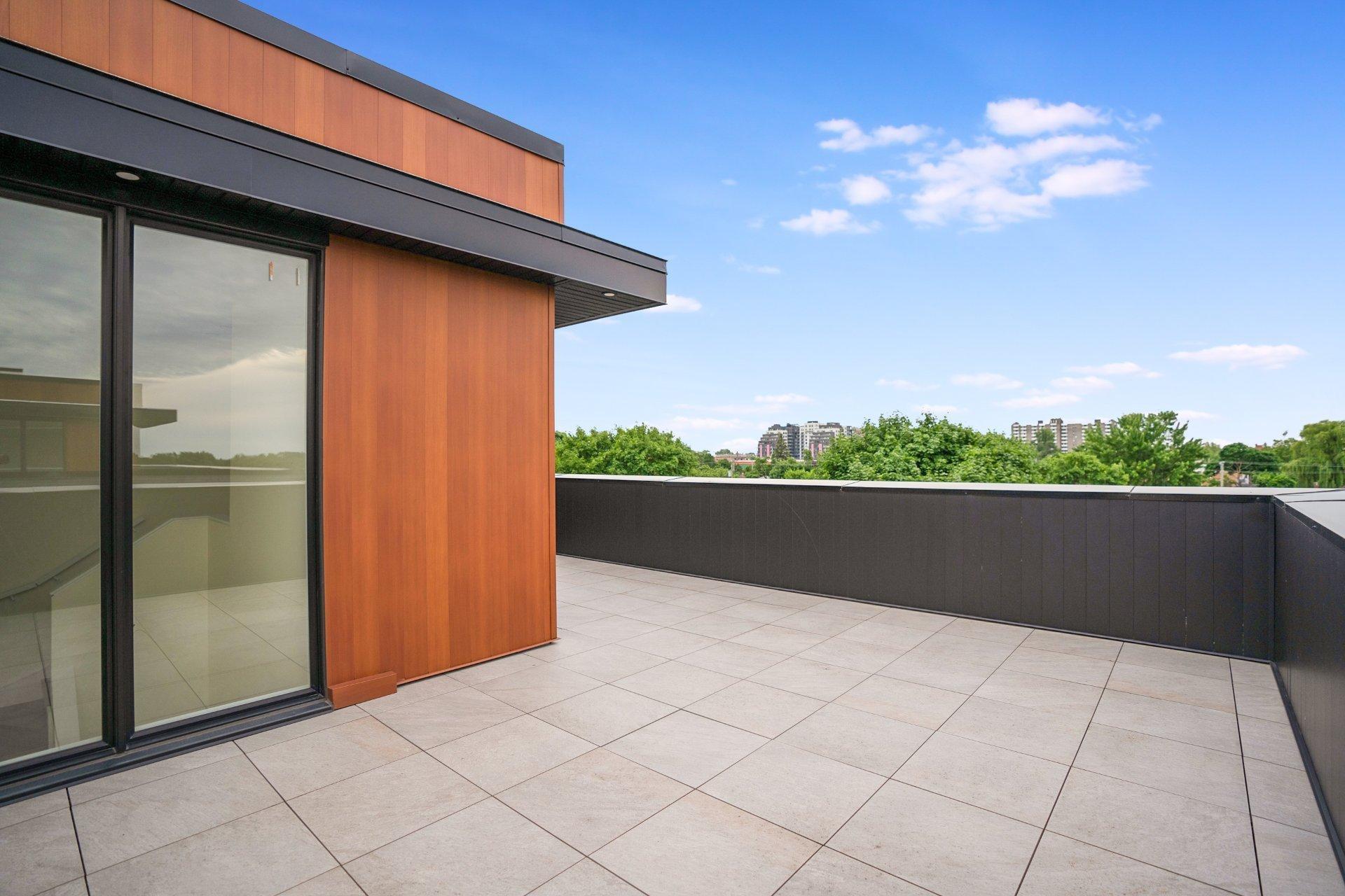 









1911Z


Rue Suzanne-Coallier

,
Montréal (Saint-Laurent),




QC
H4M0A8

