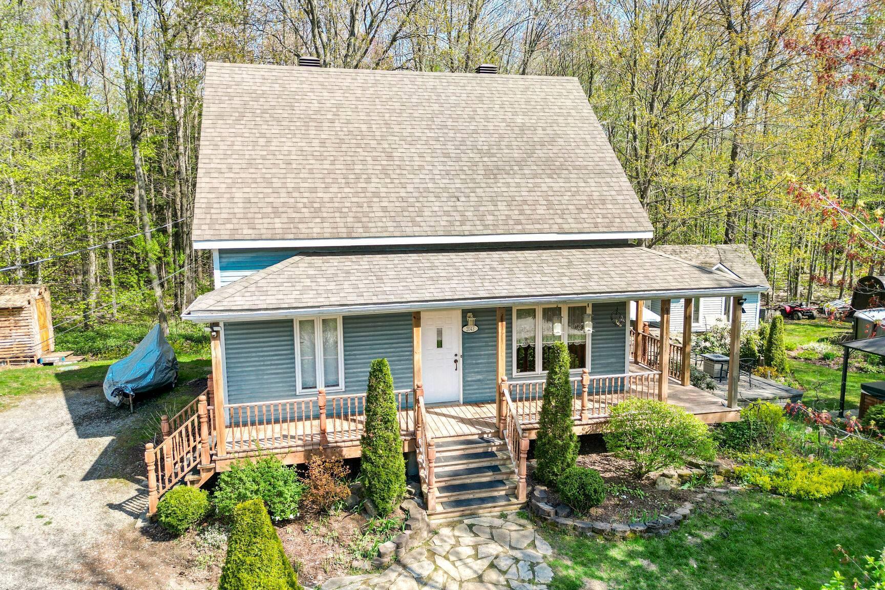 









2043


Av. Pierre

,
Mascouche,




QC
J7K3C2

