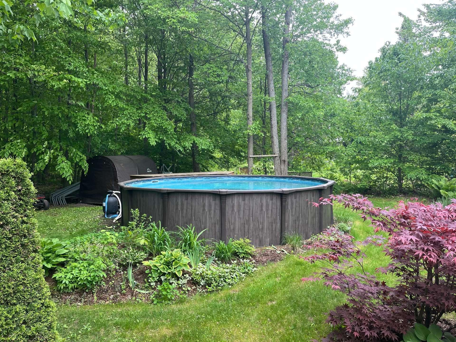 









2043


Av. Pierre

,
Mascouche,




QC
J7K3C2

