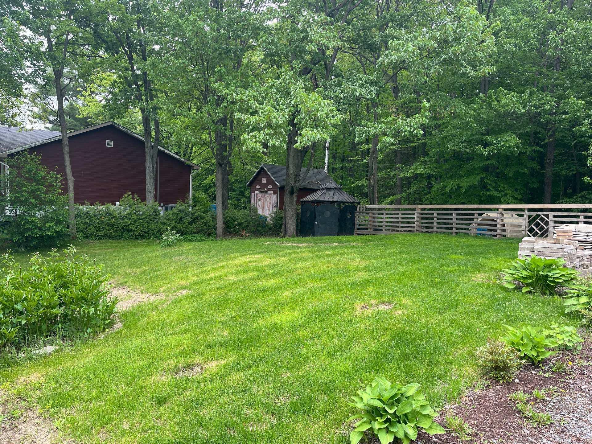









2043


Av. Pierre

,
Mascouche,




QC
J7K3C2

