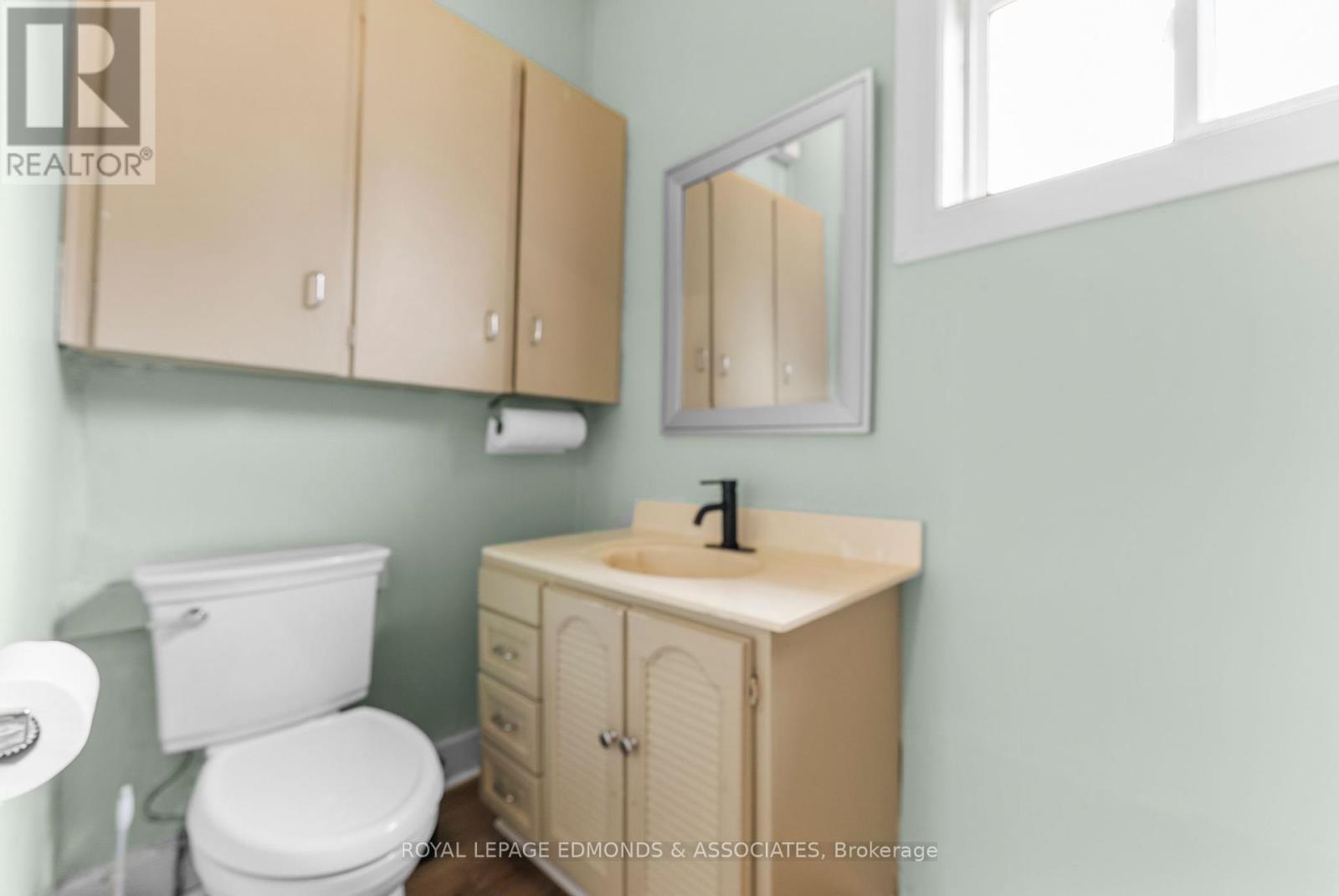 












421 BOUNDARY ROAD E

,
Pembroke,




Ontario
K8A6K9

