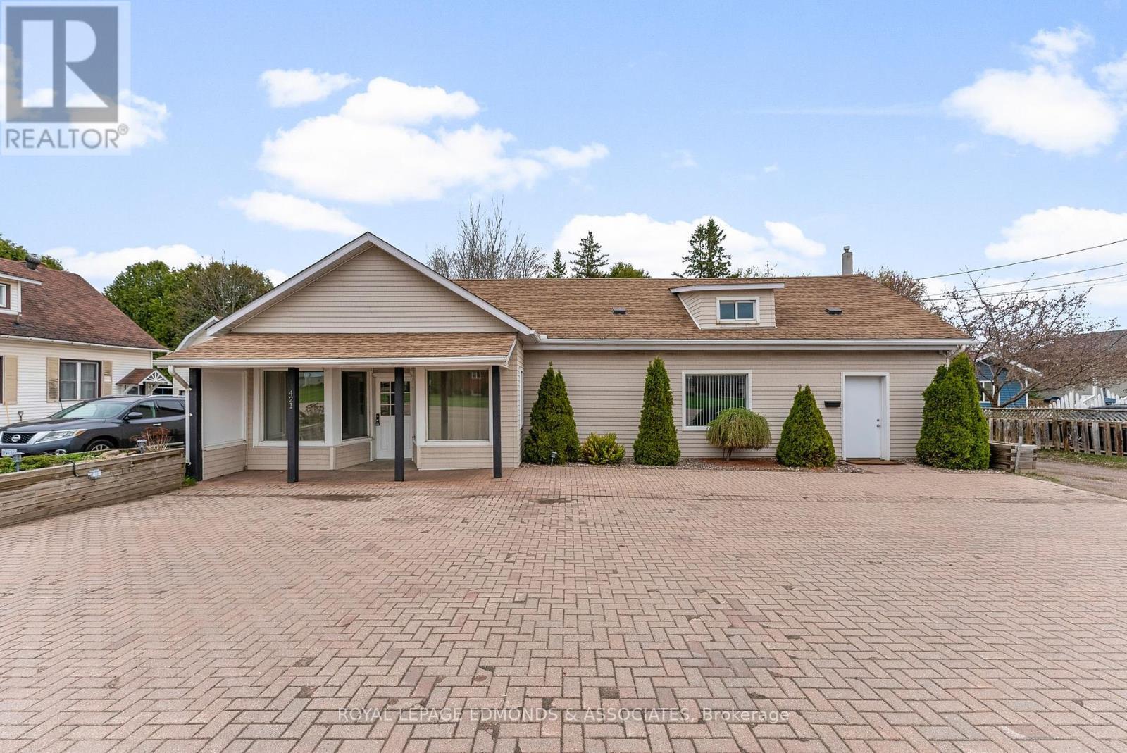 












421 BOUNDARY ROAD E

,
Pembroke,




Ontario
K8A6K9

