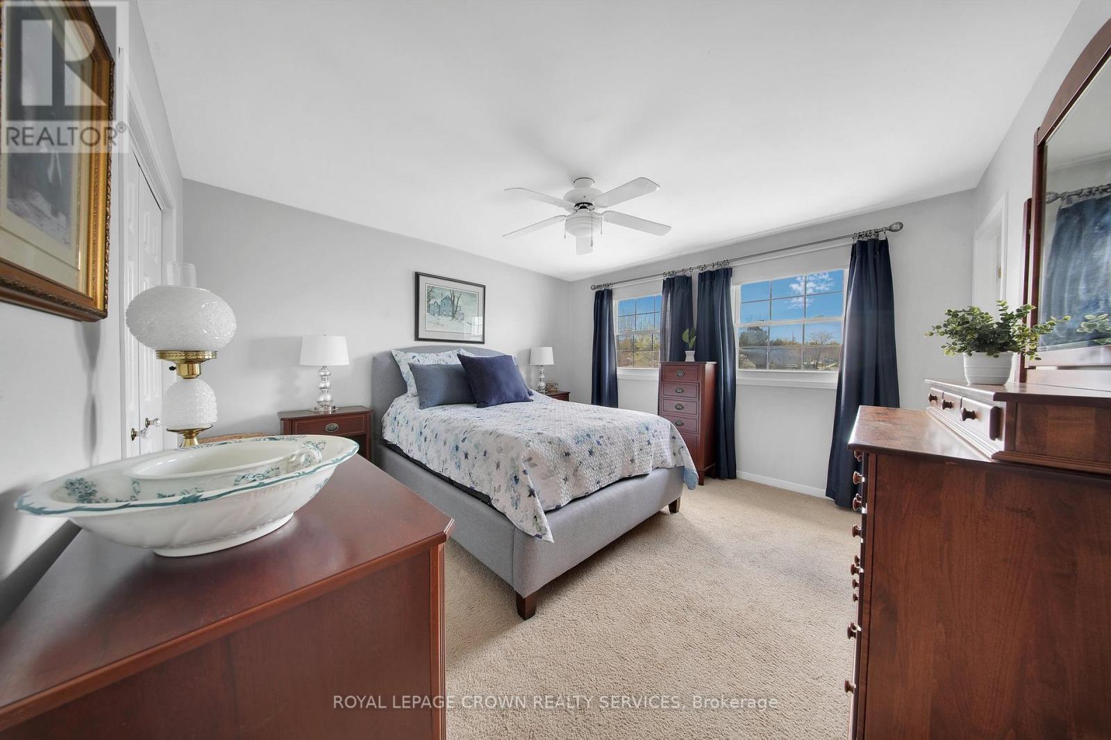 












383 ASHWORTH DRIVE

,
Newmarket,




Ontario
L3Y6T7

