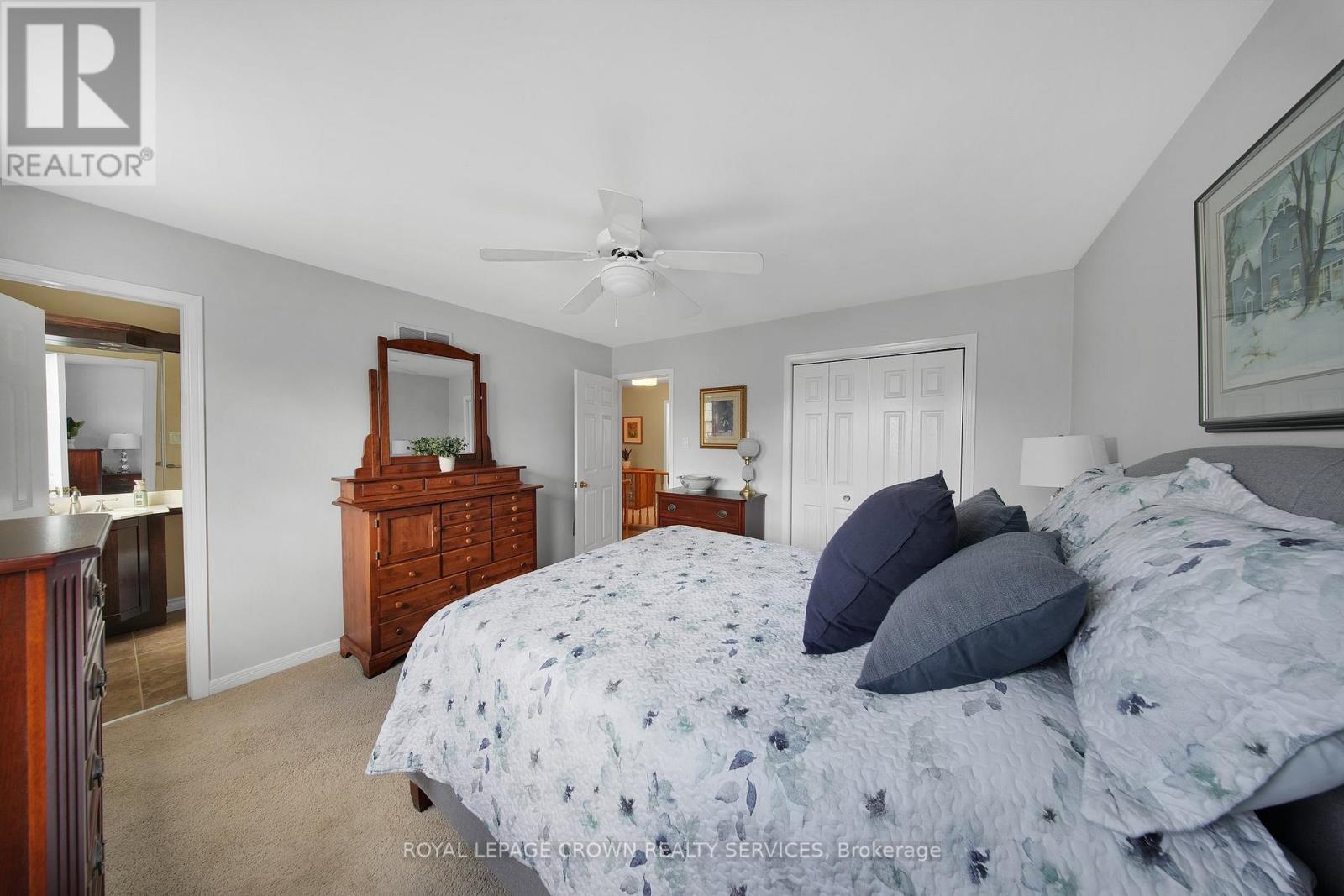 












383 ASHWORTH DRIVE

,
Newmarket,




Ontario
L3Y6T7

