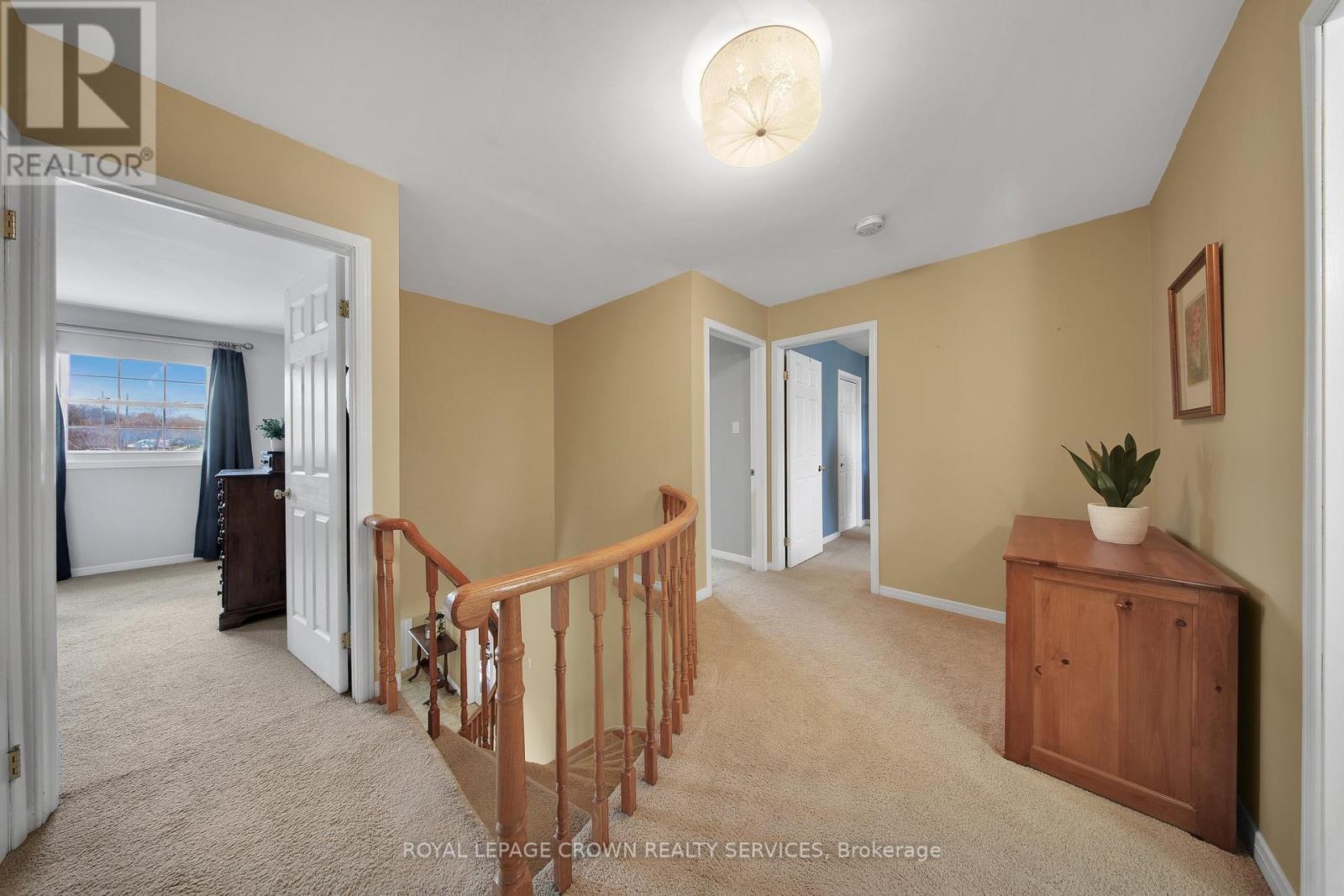 












383 ASHWORTH DRIVE

,
Newmarket,




Ontario
L3Y6T7

