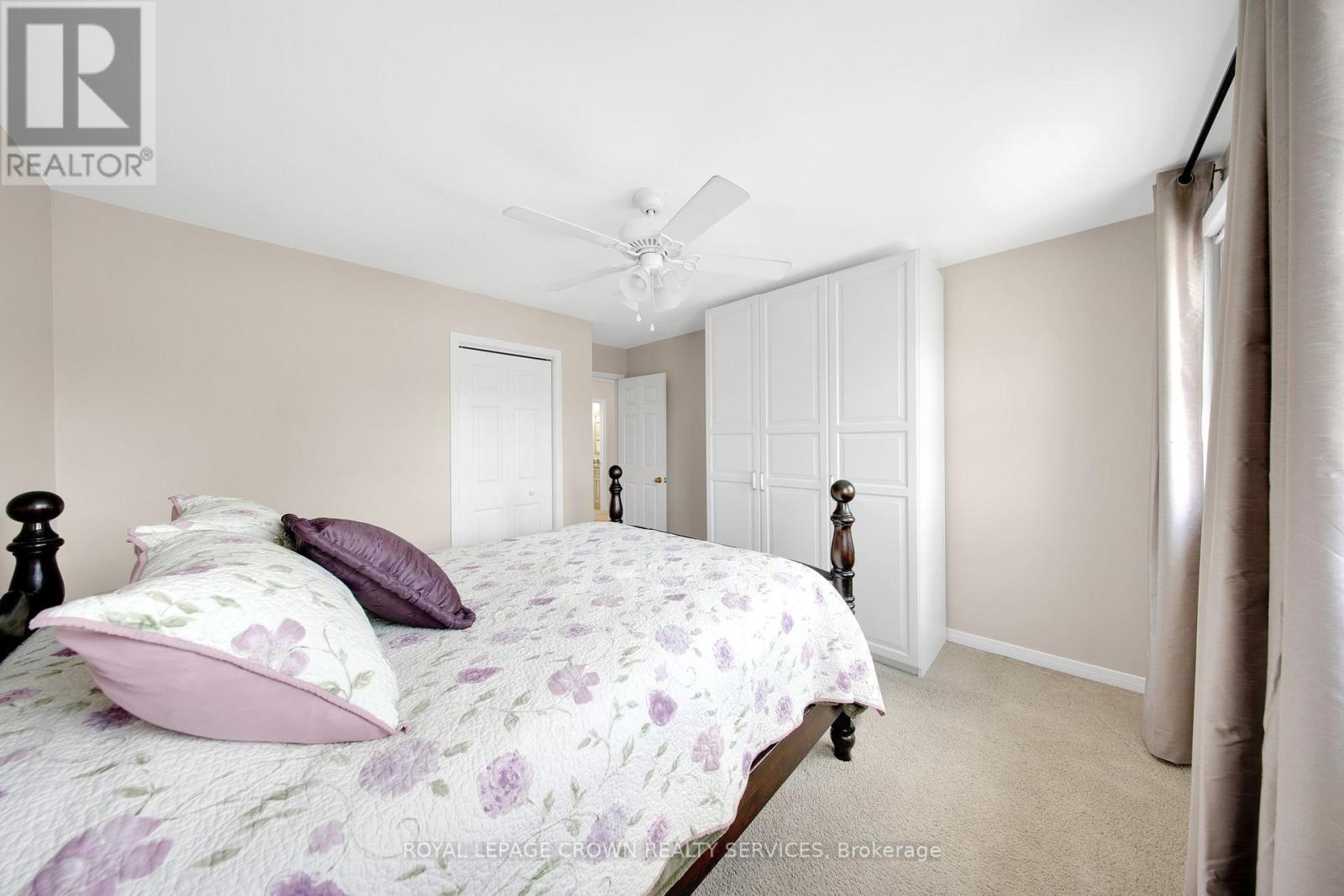 












383 ASHWORTH DRIVE

,
Newmarket,




Ontario
L3Y6T7

