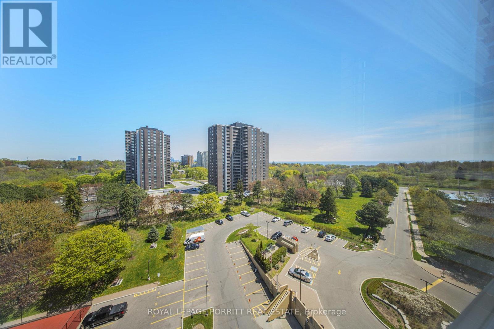 












1017 - 1485 LAKESHORE ROAD E

,
Mississauga,




Ontario
L5E3G2

