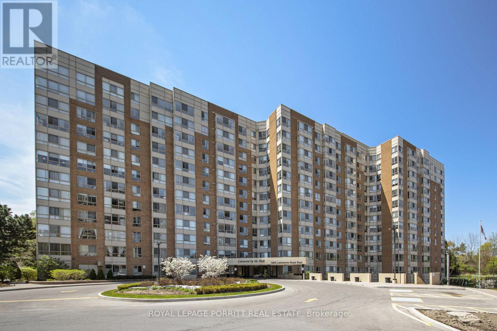 












1017 - 1485 LAKESHORE ROAD E

,
Mississauga,




Ontario
L5E3G2

