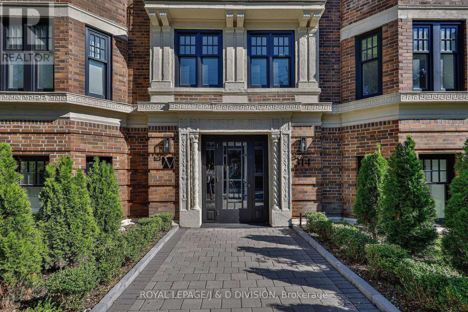 












8 - 314 LONSDALE ROAD

,
Toronto,




Ontario
M4V1X4

