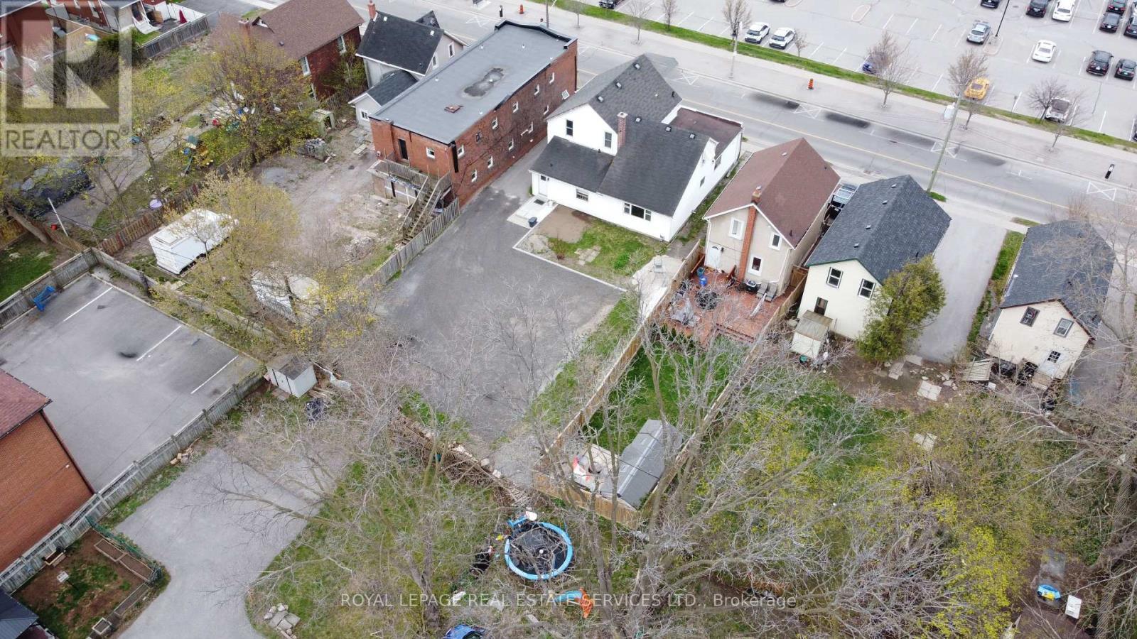 












150 WILLIAM STREET E

,
Oshawa,




Ontario
L1G1K6

