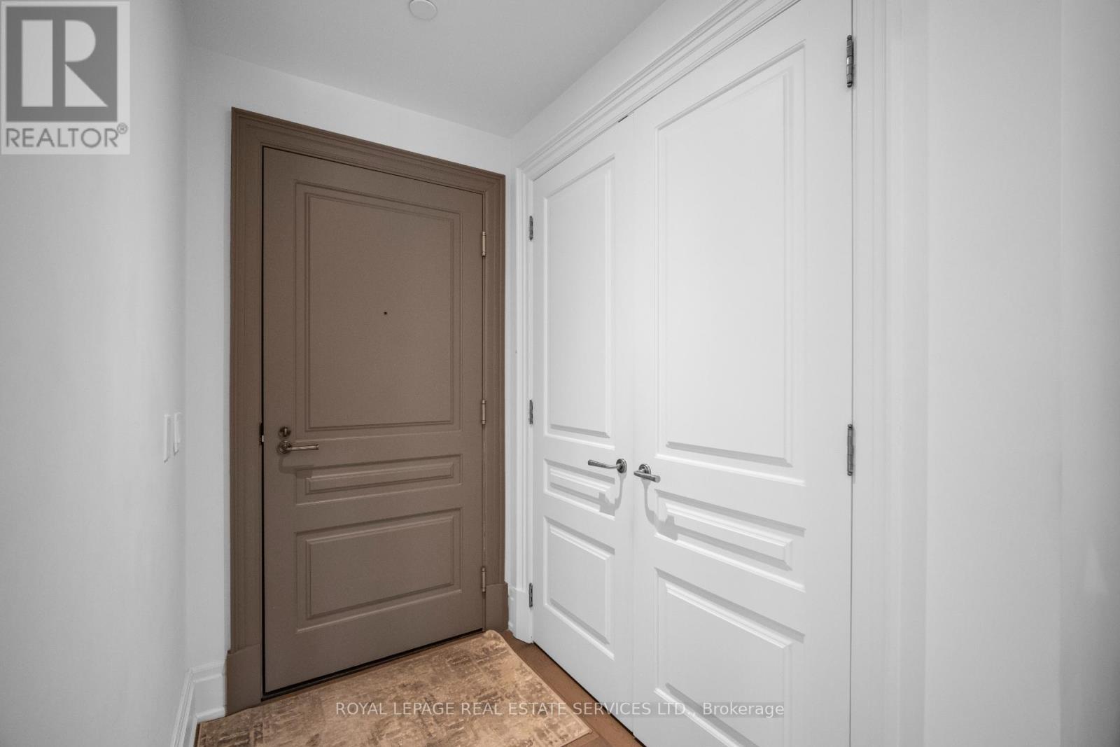 












505 - 4 THE KINGSWAY

,
Toronto,




Ontario
M8X2T1

