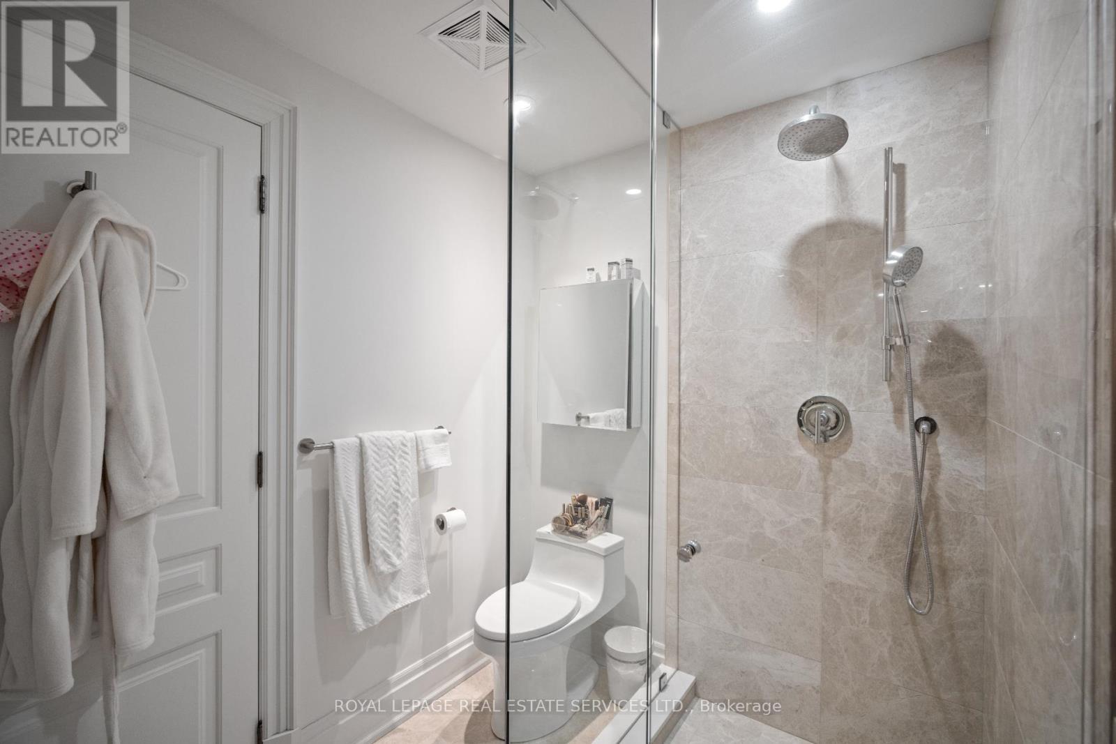 












505 - 4 THE KINGSWAY

,
Toronto,




Ontario
M8X2T1

