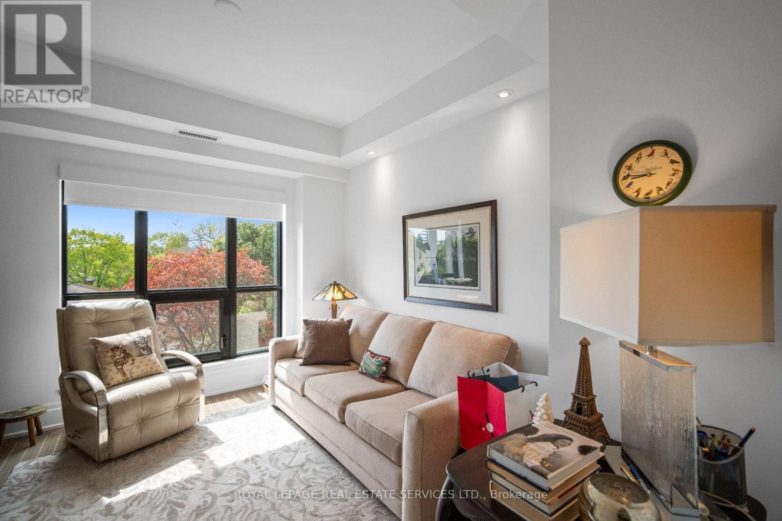 












505 - 4 THE KINGSWAY

,
Toronto,




Ontario
M8X2T1


