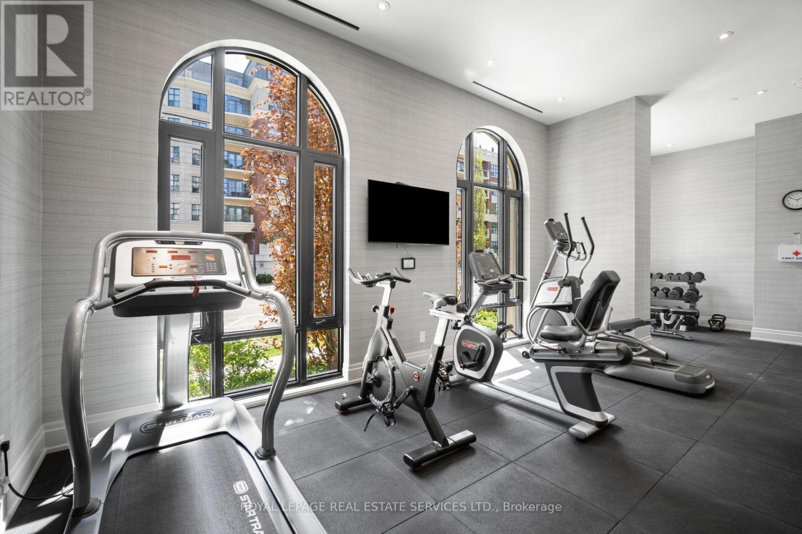












505 - 4 THE KINGSWAY

,
Toronto,




Ontario
M8X2T1

