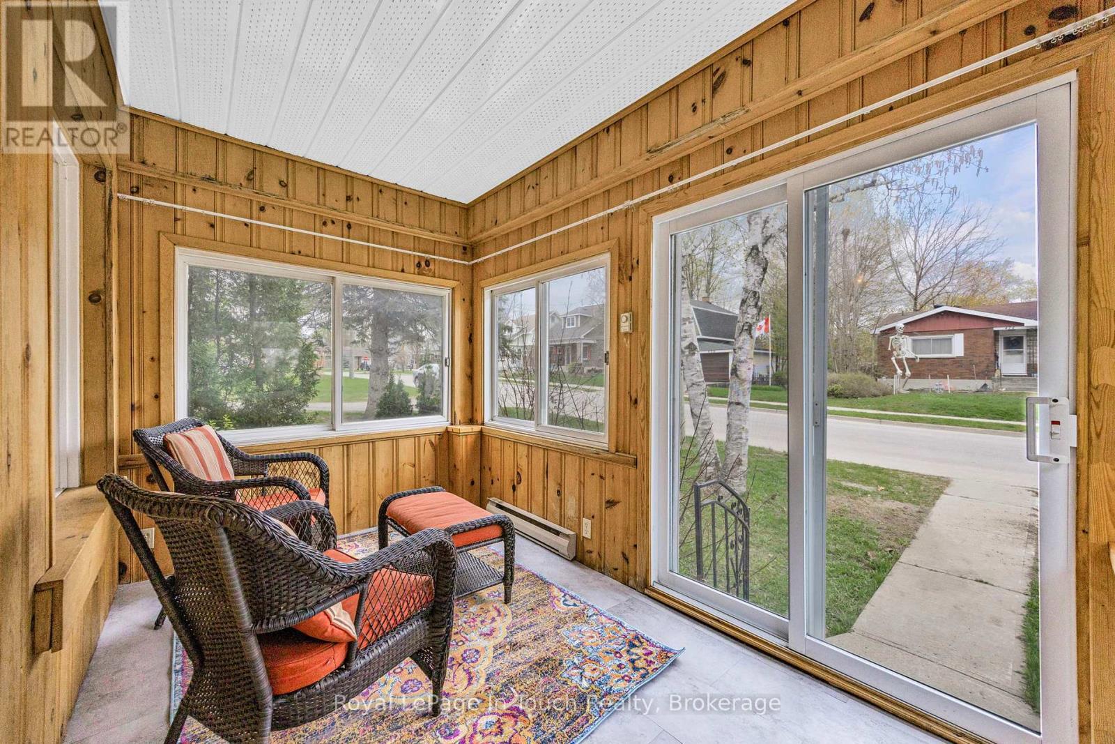 












475 MIDLAND AVENUE

,
Midland,




Ontario
L4R3L4

