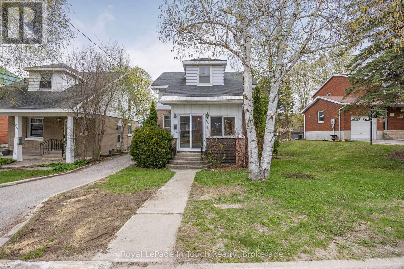 












475 MIDLAND AVENUE

,
Midland,




Ontario
L4R3L4

