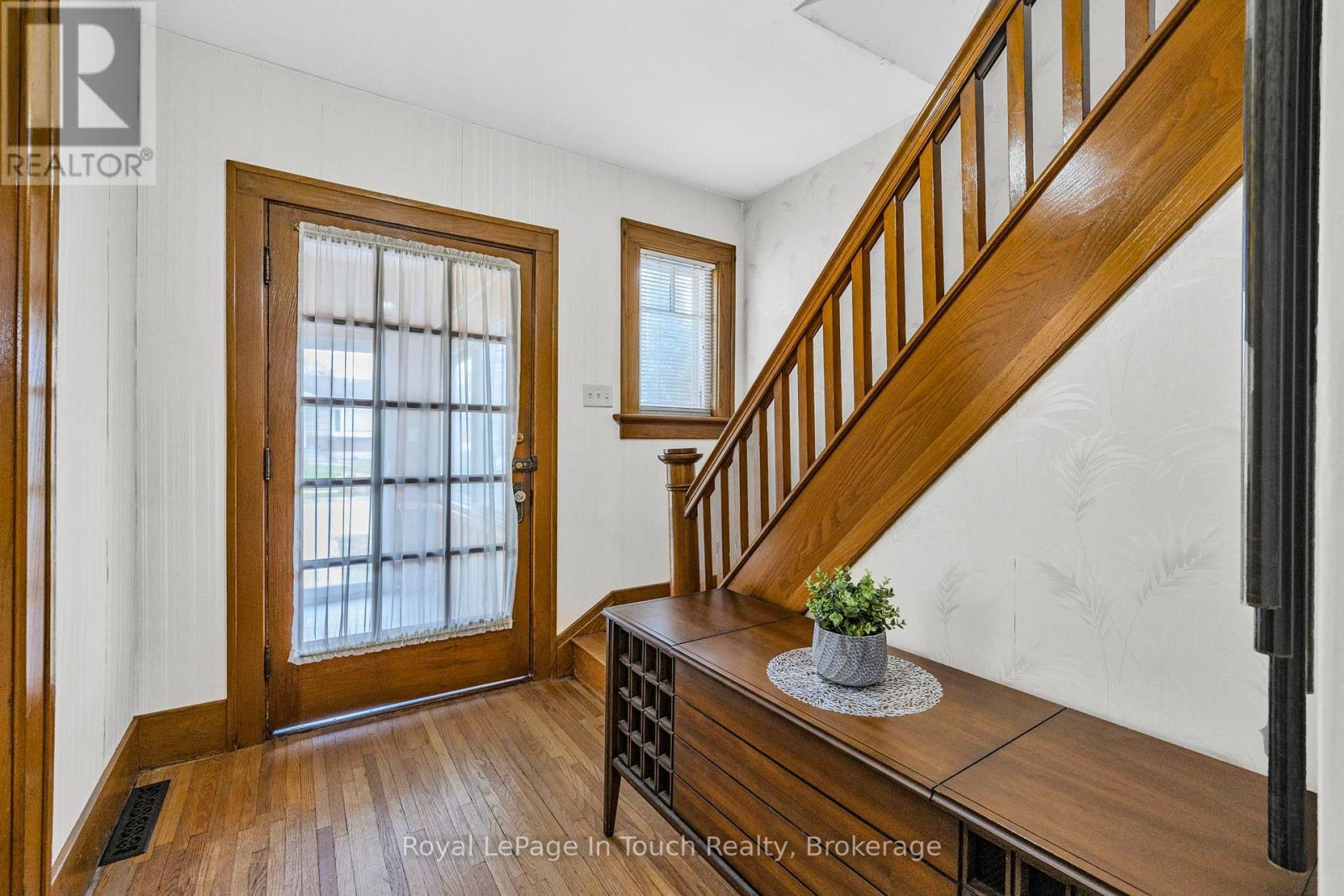 












475 MIDLAND AVENUE

,
Midland,




Ontario
L4R3L4

