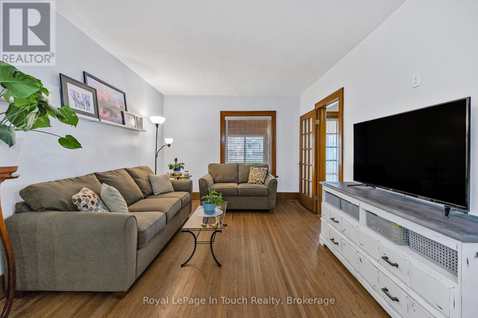 












475 MIDLAND AVENUE

,
Midland,




Ontario
L4R3L4

