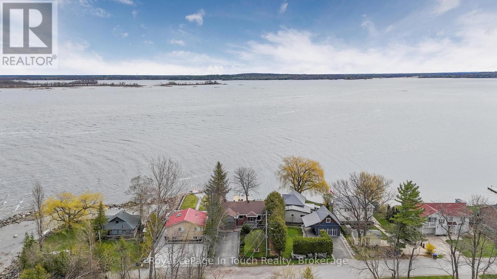 












278 ROBINS POINT ROAD

,
Tay (Victoria Harbour),




Ontario
L0K2A0

