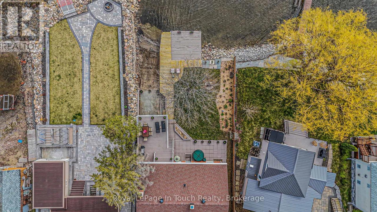 












278 ROBINS POINT ROAD

,
Tay (Victoria Harbour),




Ontario
L0K2A0

