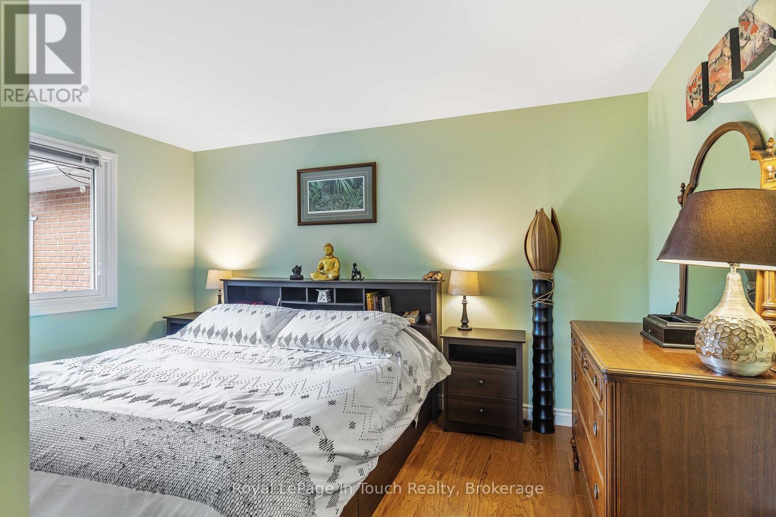 












278 ROBINS POINT ROAD

,
Tay (Victoria Harbour),




Ontario
L0K2A0

