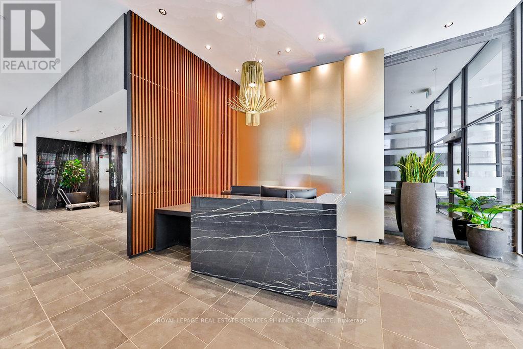 












207 - 650 KING STREET W

,
Toronto,




Ontario
M5V0H6

