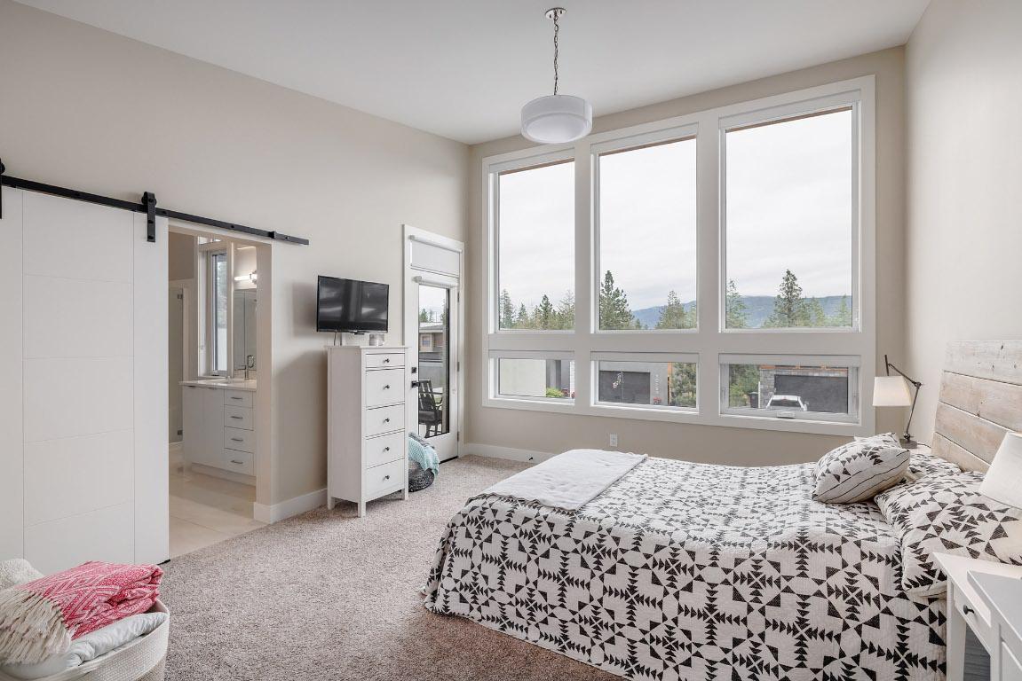 









10282


Long

Road,
Lake Country,




BC
V4V 0A9

