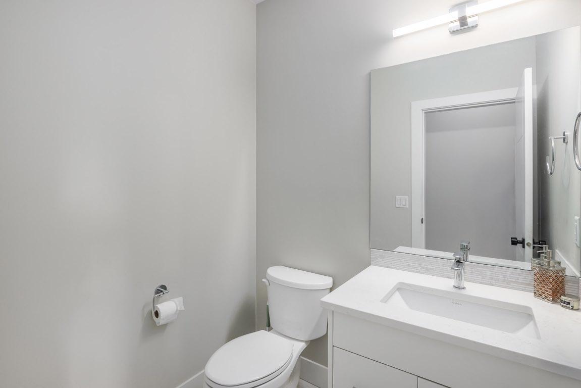









10282


Long

Road,
Lake Country,




BC
V4V 0A9

