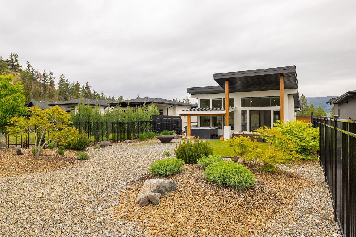 









10282


Long

Road,
Lake Country,




BC
V4V 0A9

