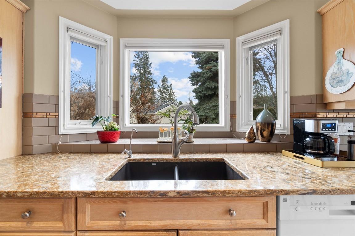 









3886


Gallaghers

Grange,
Kelowna,




BC
V1W 3Z9

