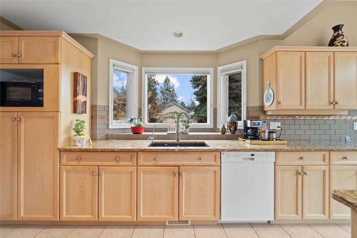 









3886


Gallaghers

Grange,
Kelowna,




BC
V1W 3Z9

