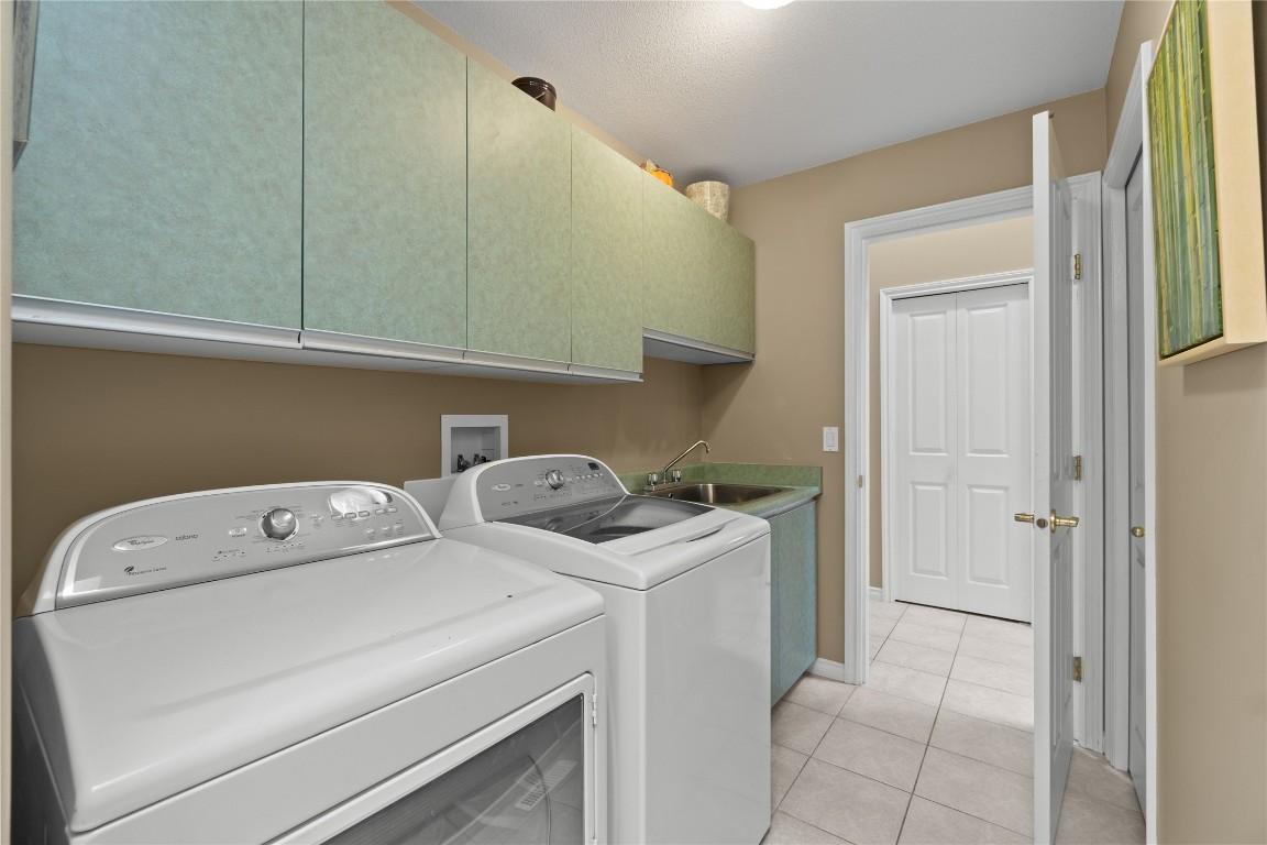 









3886


Gallaghers

Grange,
Kelowna,




BC
V1W 3Z9

