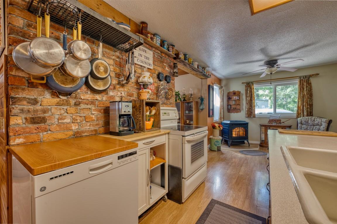 









7885


Alpine

Road,
Kelowna,




BC
V1Z 3V4

