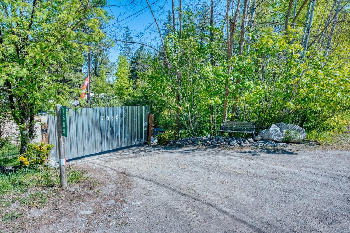 









7885


Alpine

Road,
Kelowna,




BC
V1Z 3V4


