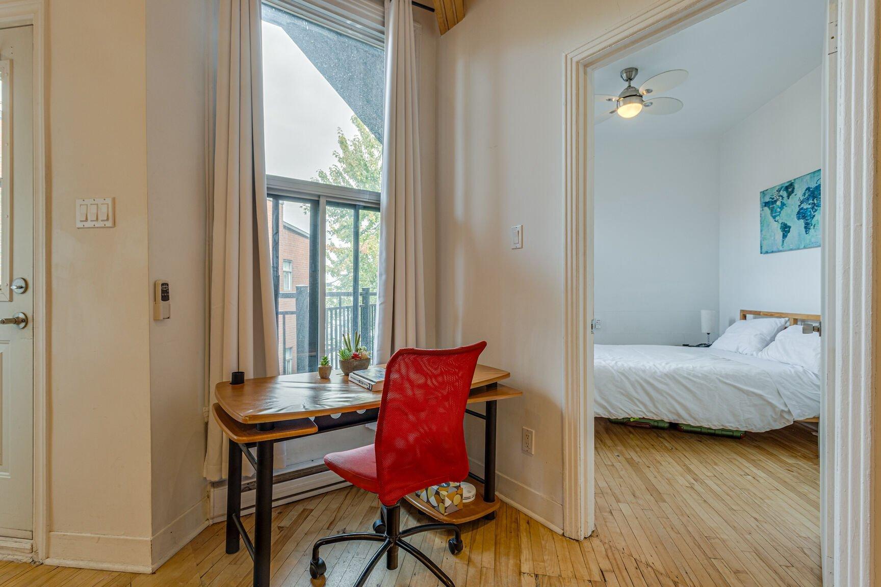 









4003


Rue St-Hubert

, 2,
Montréal (Le Plateau-Mont-Royal),




QC
H2L1B3


