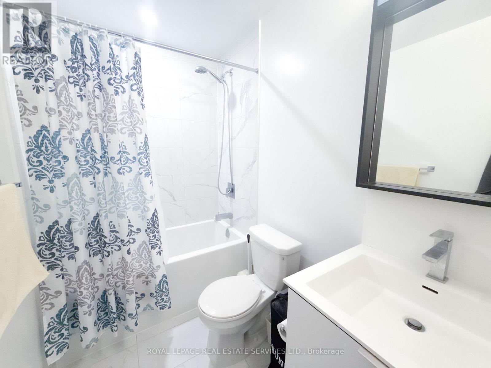 












2312 - 4065 CONFEDERATION PARKWAY

,
Mississauga,




Ontario
L5B0L4

