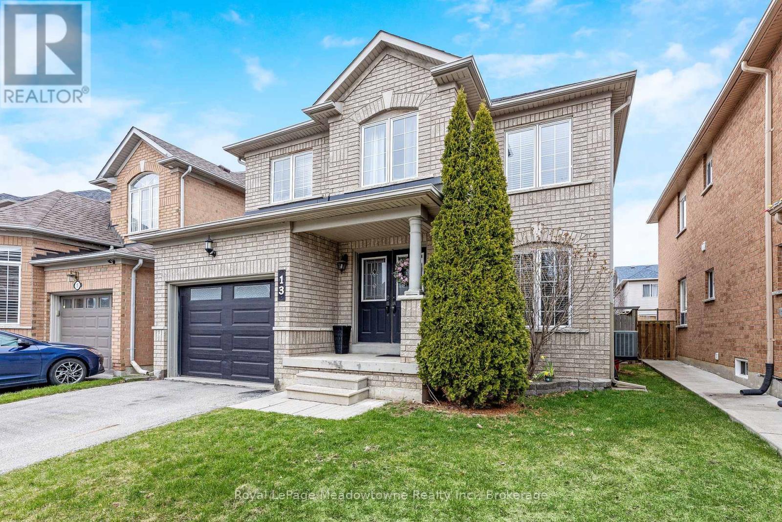 












13 ROBARTS DRIVE

,
Milton (DE Dempsey),




Ontario
L9T5P8

