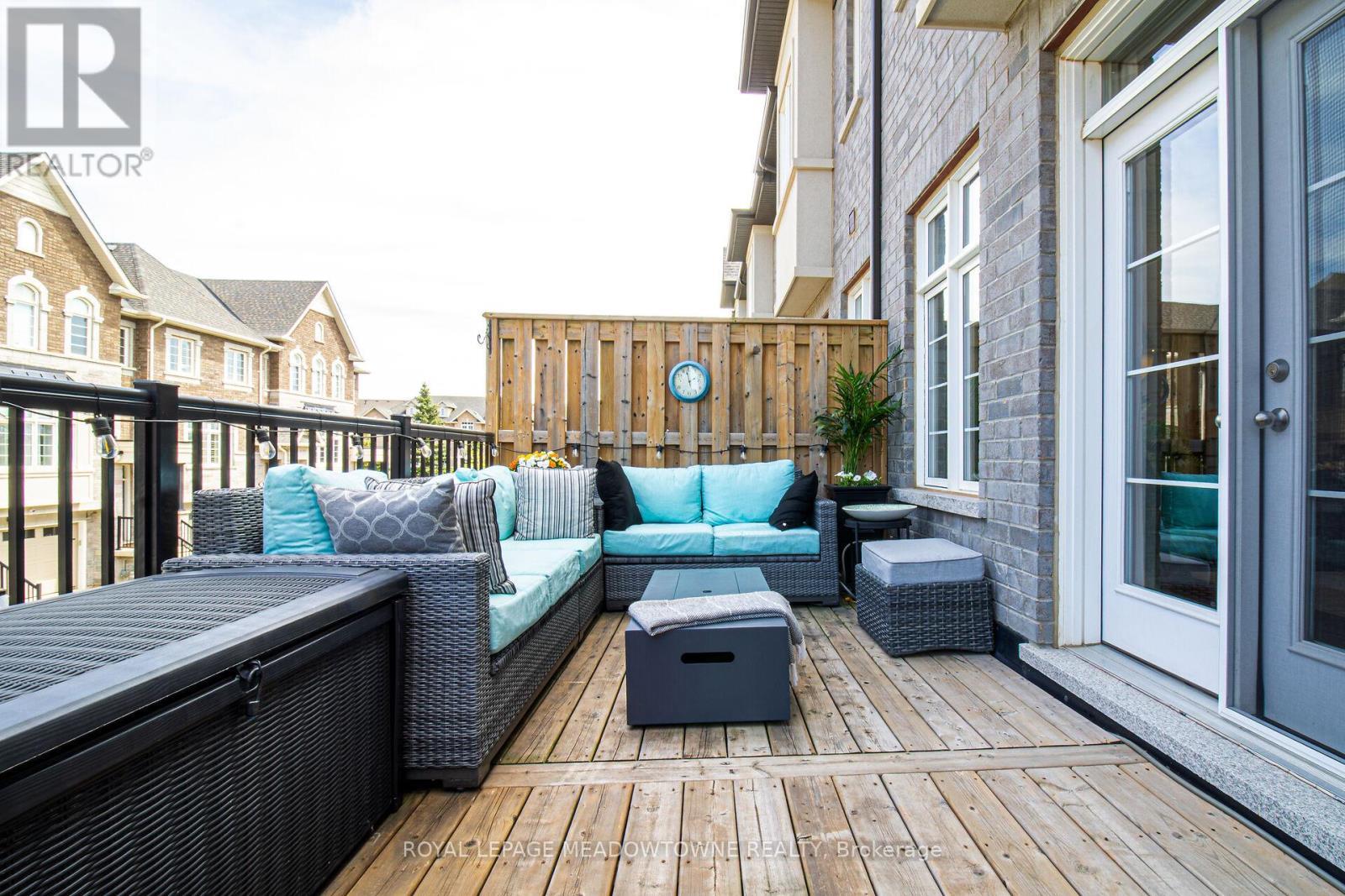 












2281 KHALSA GATE

,
Oakville,




Ontario
L6M1P4

