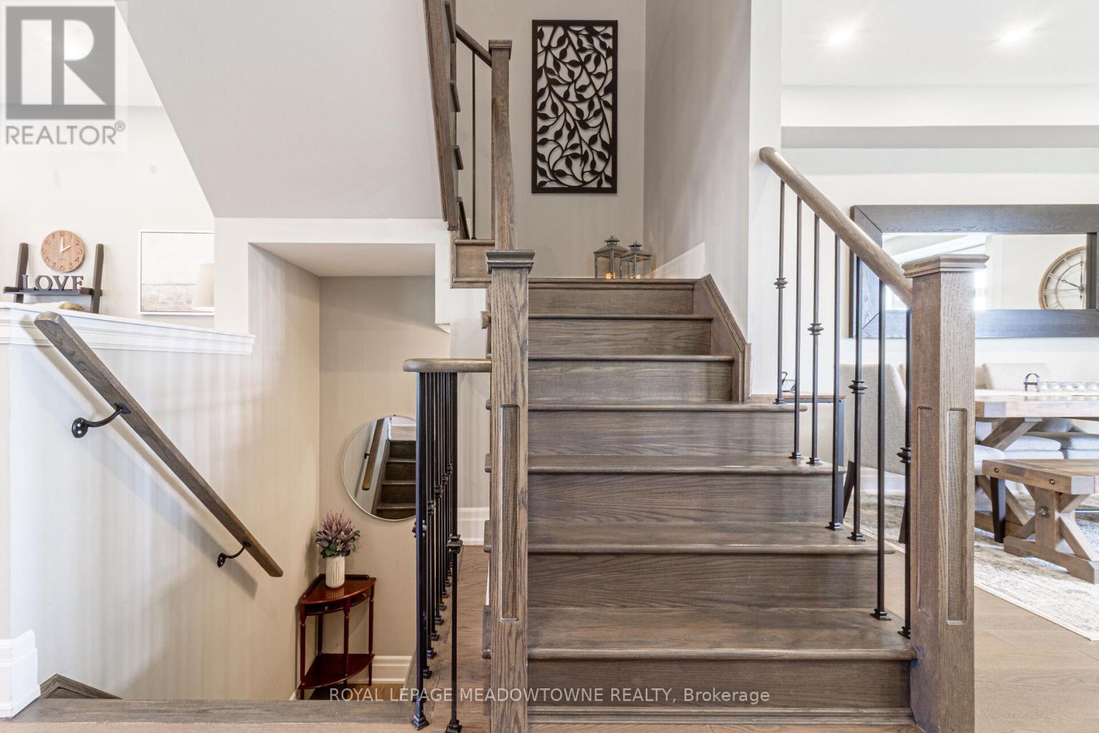 












2281 KHALSA GATE

,
Oakville,




Ontario
L6M1P4

