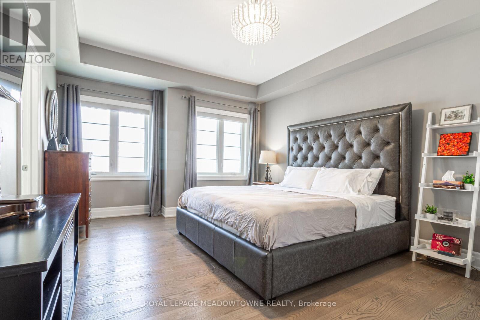 












2281 KHALSA GATE

,
Oakville,




Ontario
L6M1P4

