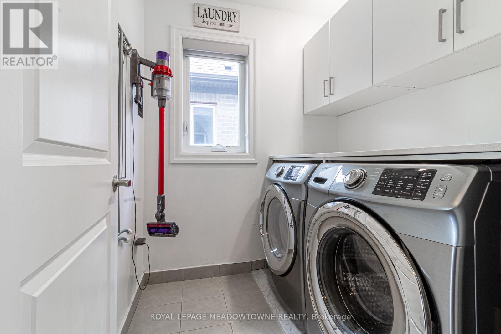 












2281 KHALSA GATE

,
Oakville,




Ontario
L6M1P4

