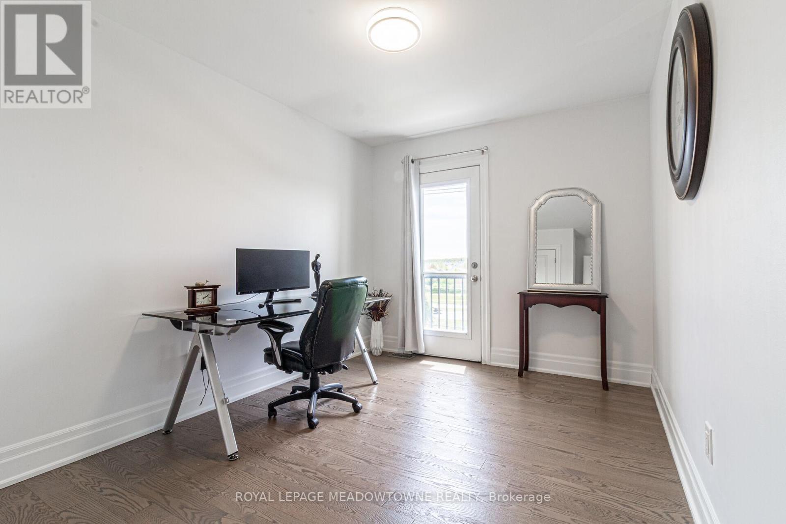 












2281 KHALSA GATE

,
Oakville,




Ontario
L6M1P4

