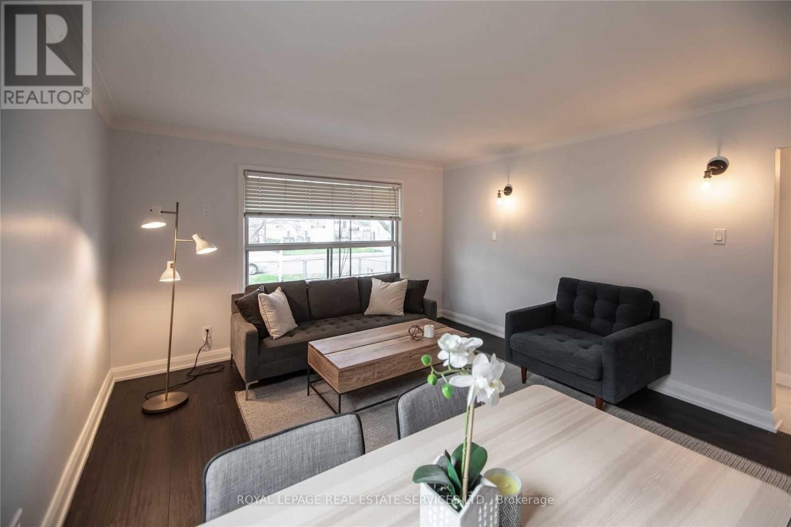 












1010 CALEDONIA ROAD

,
Toronto,




Ontario
M6B3Z1

