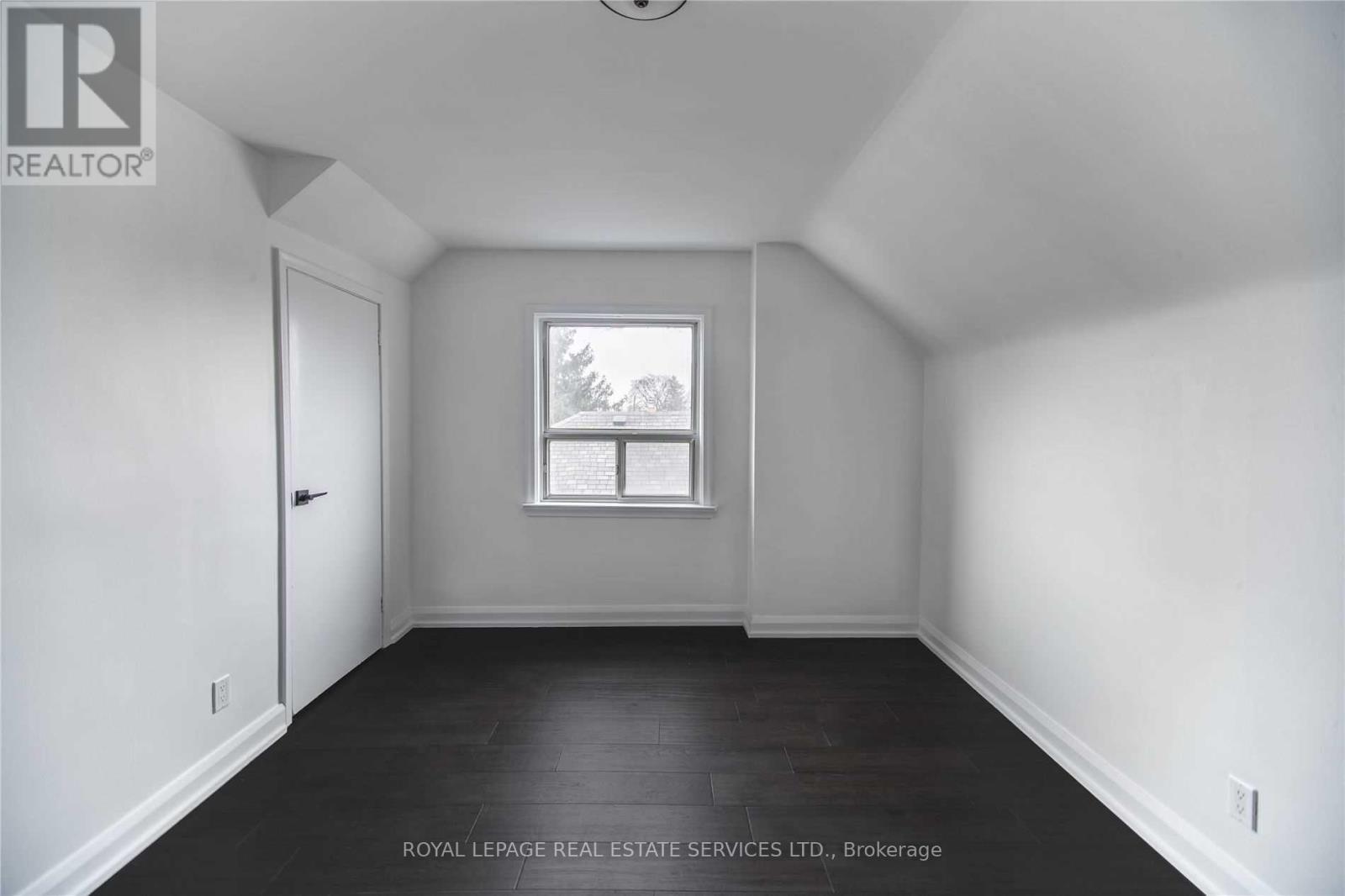 












1010 CALEDONIA ROAD

,
Toronto,




Ontario
M6B3Z1


