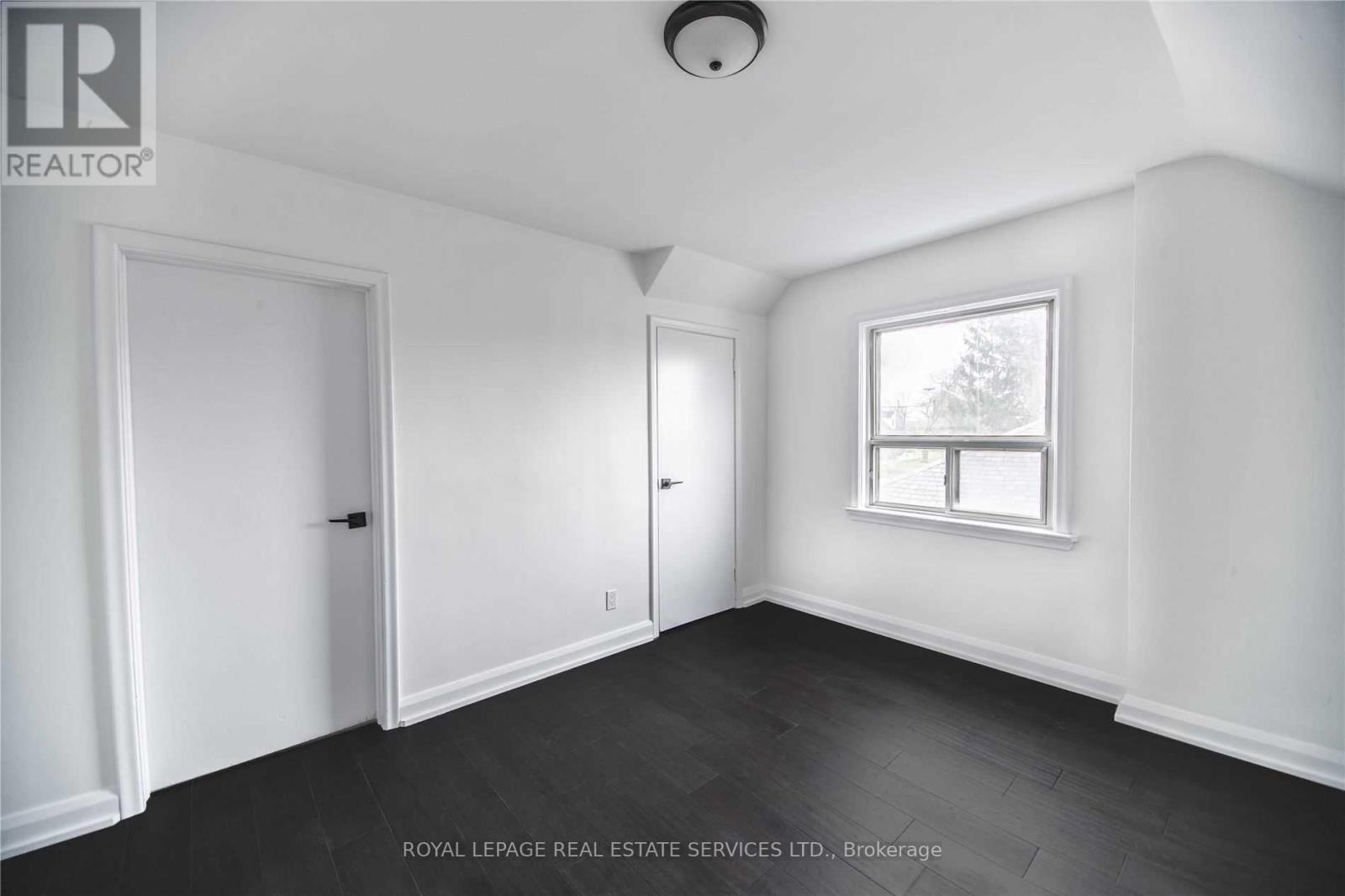 












1010 CALEDONIA ROAD

,
Toronto,




Ontario
M6B3Z1

