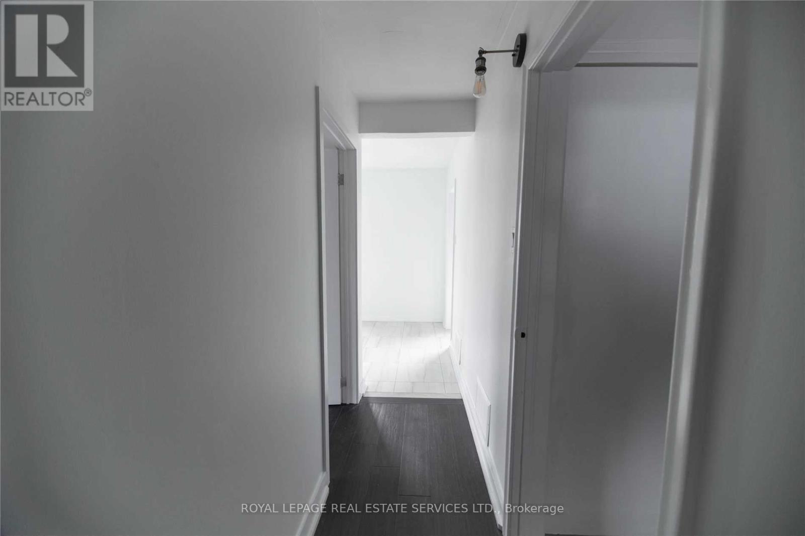 












1010 CALEDONIA ROAD

,
Toronto,




Ontario
M6B3Z1

