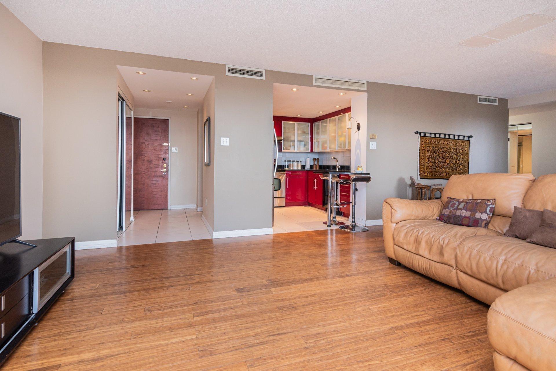 









11115


Boul. Cavendish

, 1003,
Montréal (Saint-Laurent),




QC
H4R2M9

