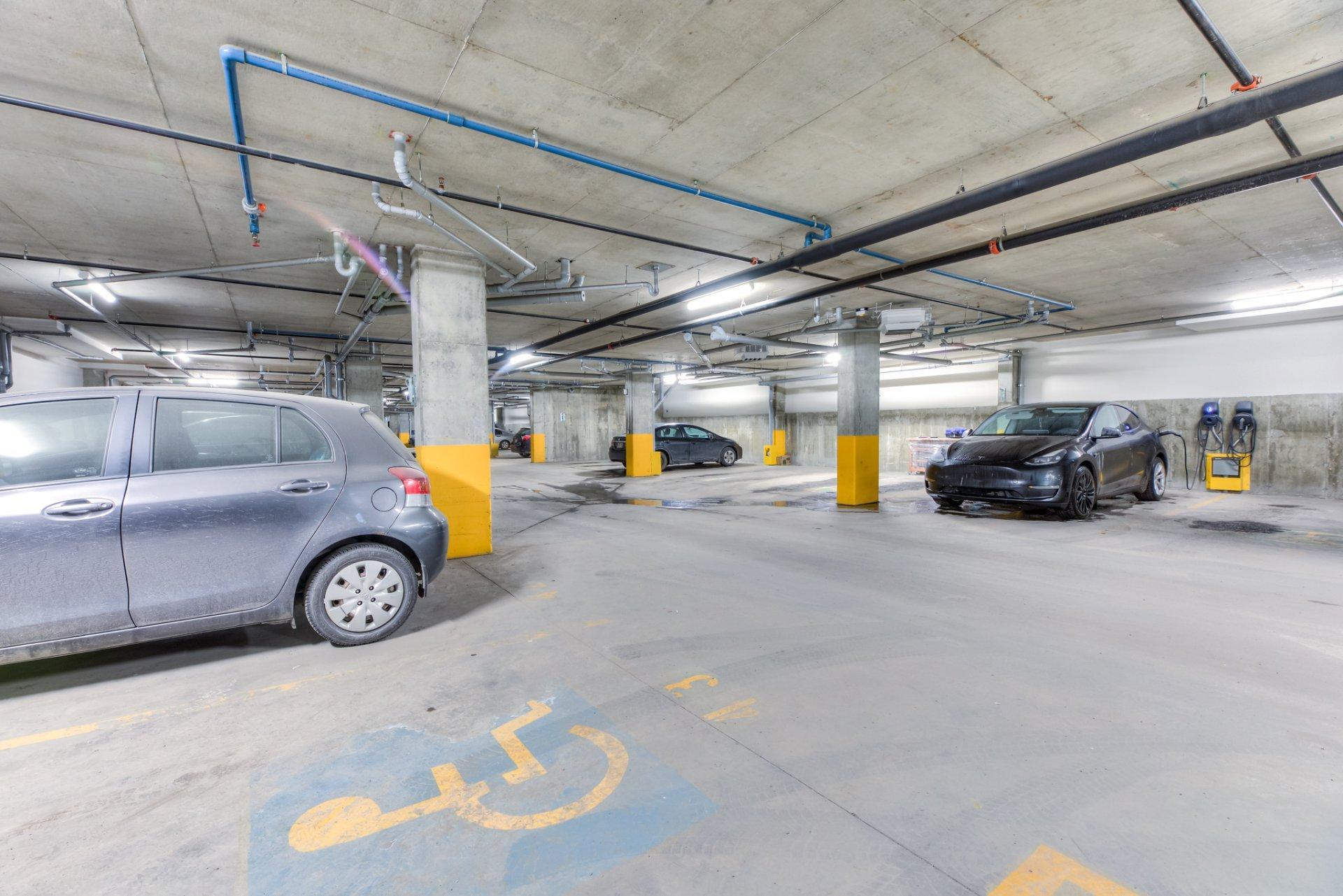 









8325


Av. Christophe-Colomb

, 118,
Montréal (Villeray/Saint-Michel/Parc-Extension),




QC
H2P0C3

