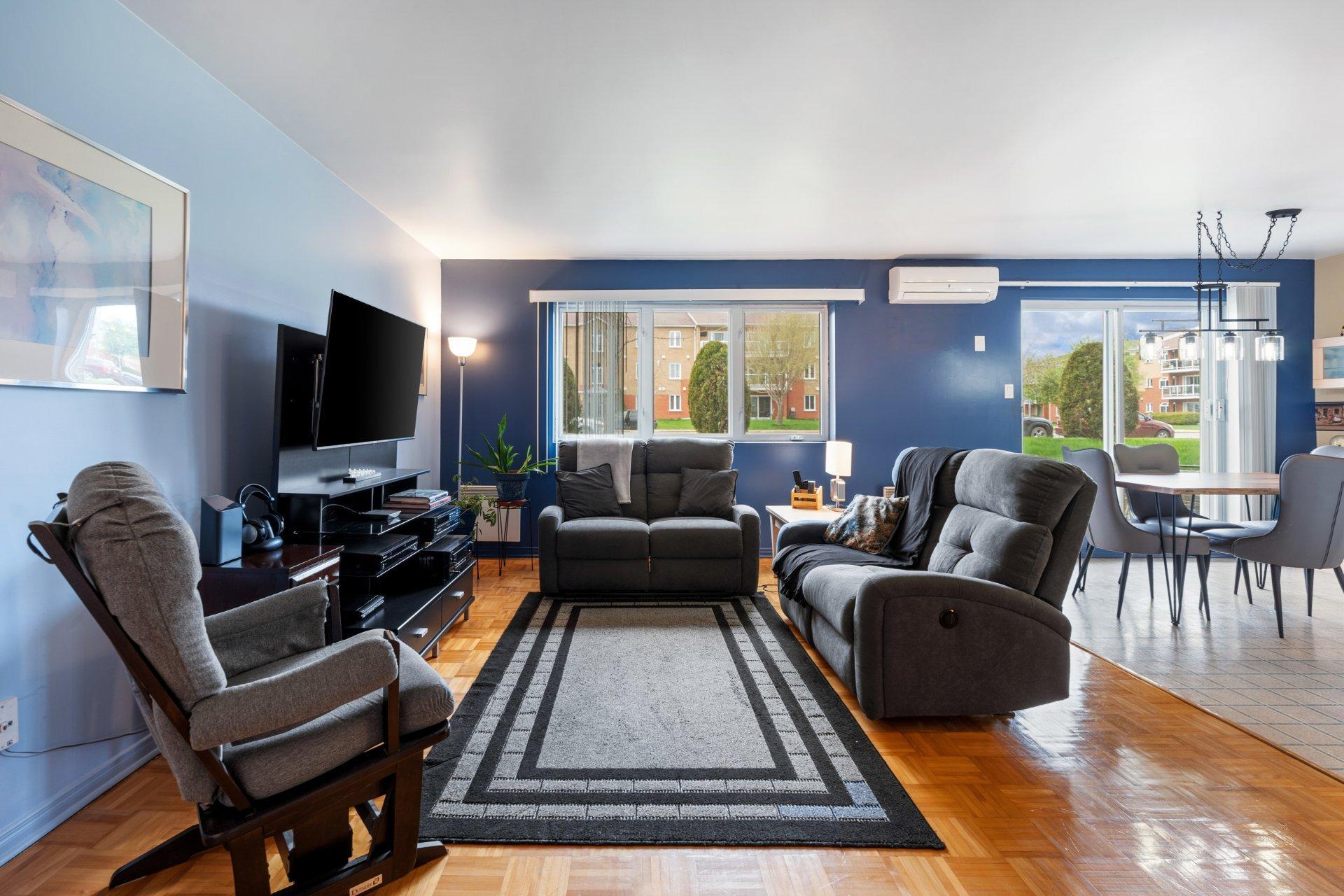 









2575


Boul. Jacques-Marcil

, 101,
Longueuil (Saint-Hubert),




QC
J3Y9E4

