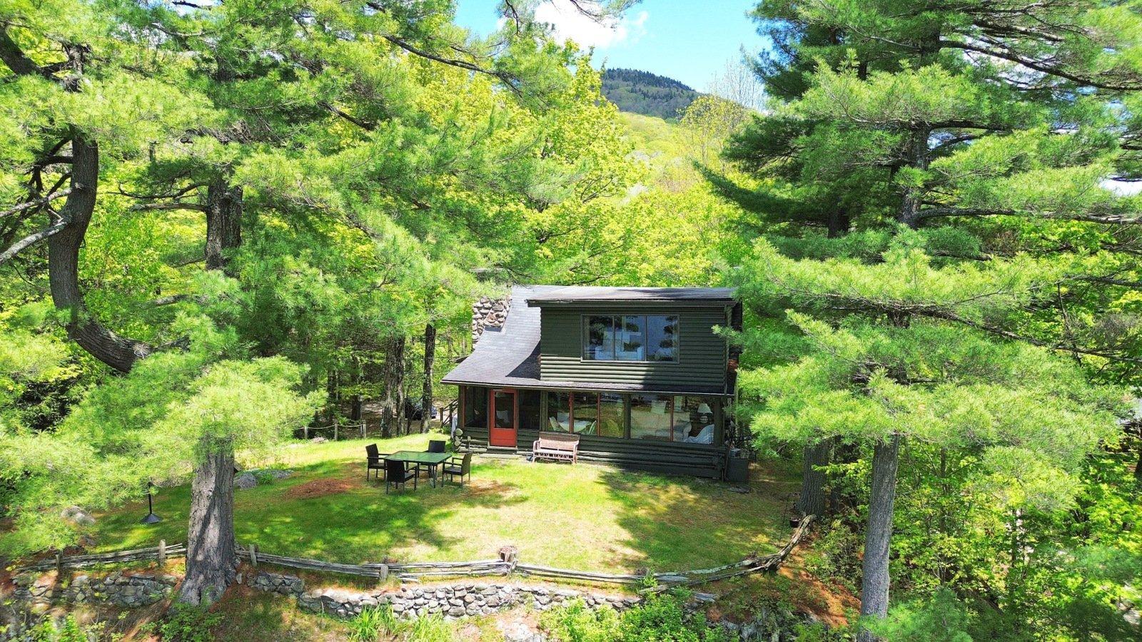 









23


Ch. du Rivage

,
Austin,




QC
J0B1B0

